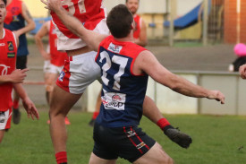 footy—-timboon-v-dennington-9.jpg