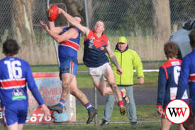 footy—-timboon-v-panmure-10.jpg
