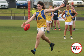footy—-warrnambool-v-north-warrnambool-11.jpg