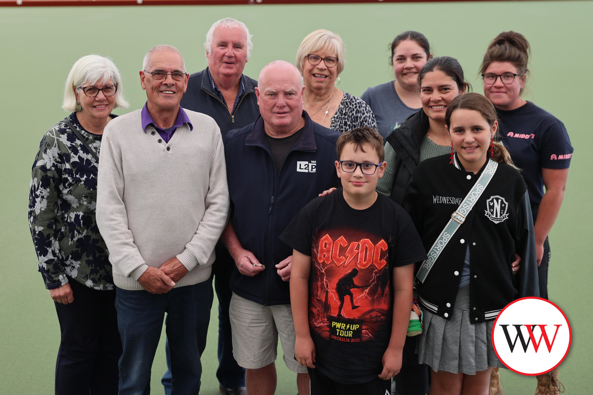 Don Price (centre) did not hesitate to have his head shaved at City Bowls Club late last week after the club raised around $6,000 for the Cure Brain Cancer Foundation in memory of Mark Mugavin who, sadly, lost his battle with the disease last year. Don is pictured with Mark’s family including Roslyn and Peter Baker, Julian and Sandra Mugavin, Ebony Baker, Mark’s wife Megan and children James and Sophie, and Georgi Pontonio (right).