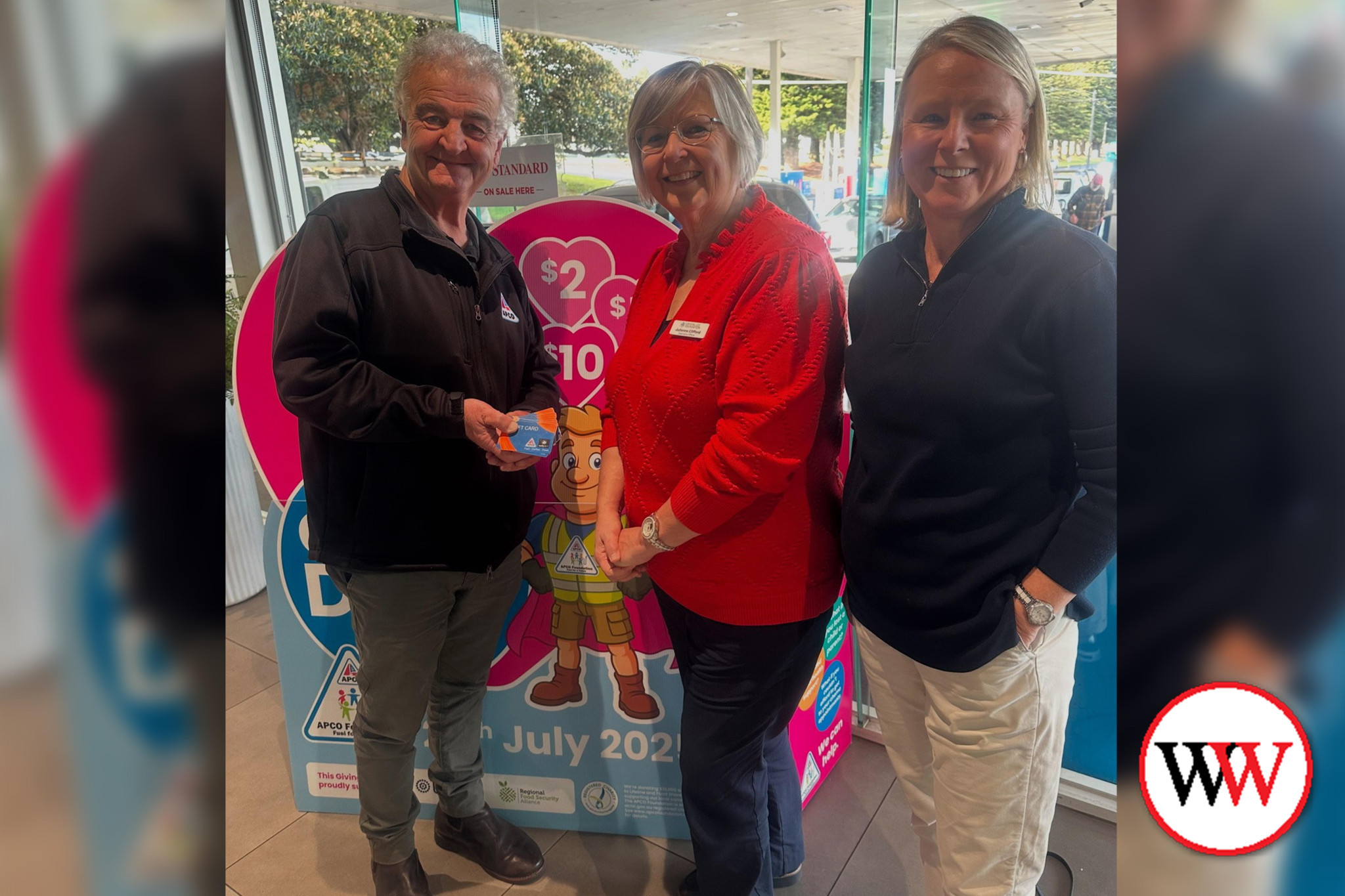 Julienne Clifford, executive officer of the Crystal Lee Foundation (centre) was thrilled to receive a generous donation from the APCO Foundation. Pictured are APCO service stations regional business manager Ross Humpheries and APCO Foundation board member, Fiona Rowan.
