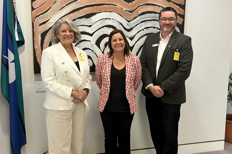 Mayor Karen Foster and CEO Brett Davis with Minister Kristy McBain.