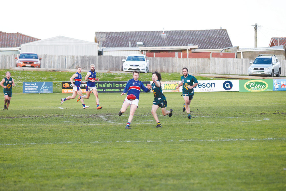 Around the Grounds: Panmure V Old Collegians - feature photo