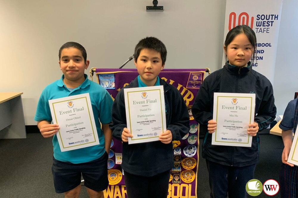 Omar Obied, Daniel Yu and Mia He with their participation certificates.