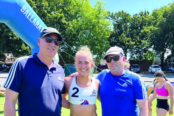Layla Watson was thrilled to finish fifth in the women’s final at last weekend’s Stawell Gift carnival. Insert: Aubrey Watson is also making his mark on the track and will compete in the national titles in Brisbane this weekend.