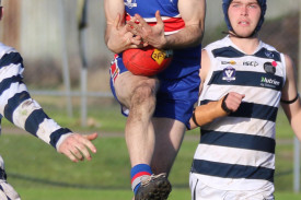 senior-footy-panmure-1.jpg