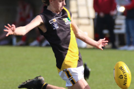 u18-footy-merrivale-1.jpg