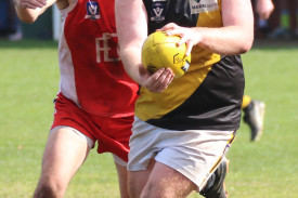 u18-footy-merrivale-4.jpg