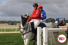 warrnambool-races-14.jpg