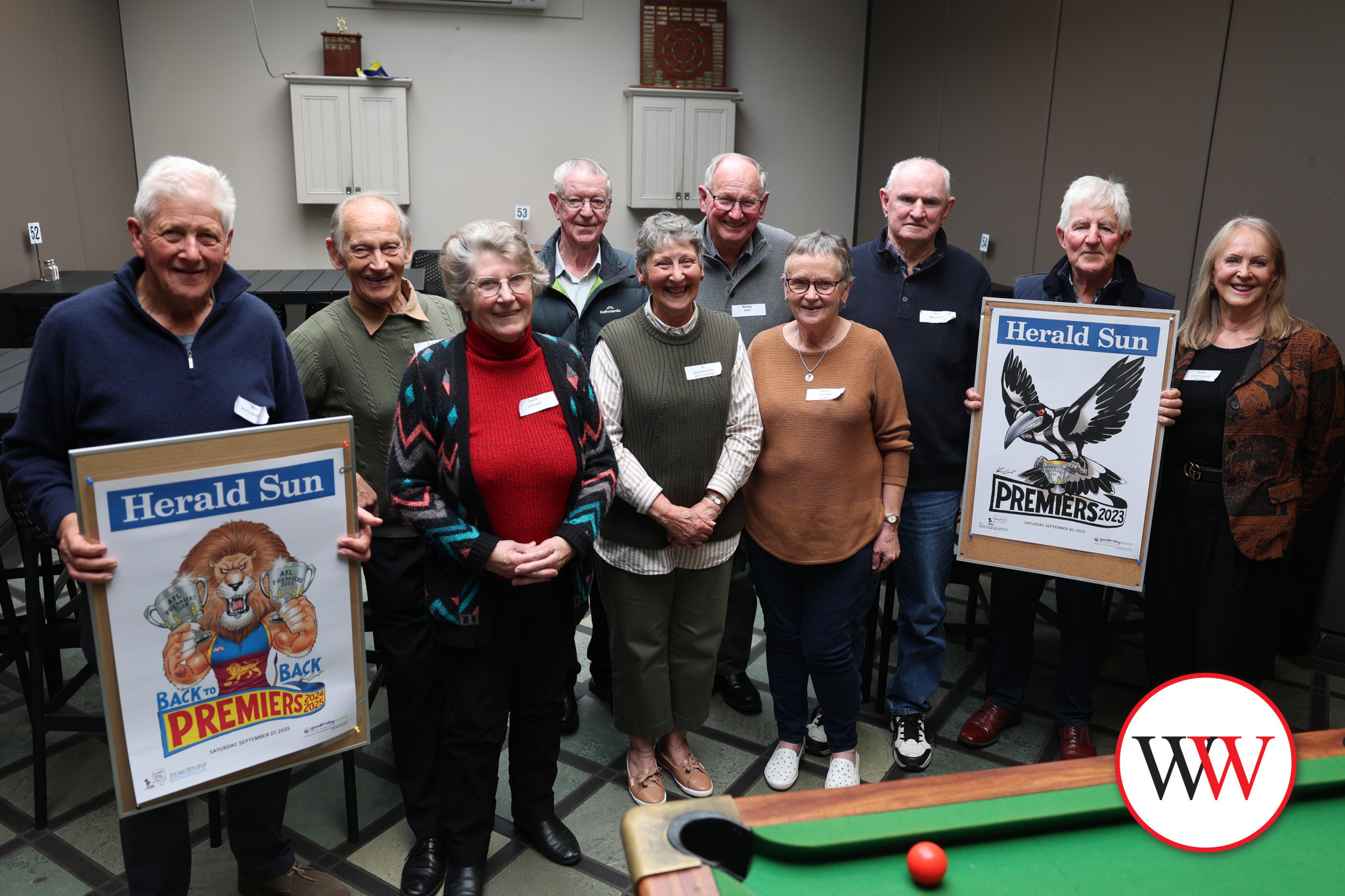 Enjoying last weekend’s reunion were, from left, Bob McCluggage, Bryan O’Meara, Carole O’Meara, Ernie Gilmour, Jill McCluggage, Pauline Bellman, Phillip Ross, Bill Bellman, Ken McKenzie and Susie Crutchfield.