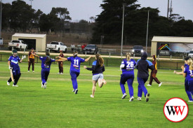 womans-cricket-grand-final-warrnambool-v-nestles-36.jpg