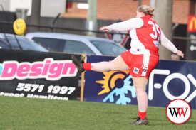 womens-footy—-south-warrnambool-v-hamilton-9.jpg